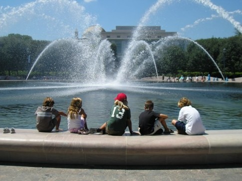 Fountain at the Sculpture Garden.JPG