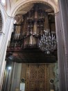 La Catedral de Morelia - This is a giant pipe organ at the back of the cathedral that has over 4,000 pipes. It