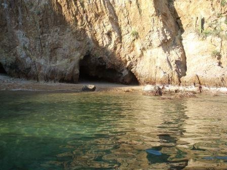 Snorkeling cove near Paraiso