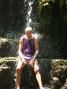 Hiking in Guanaja to a beautiful waterfall.