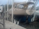 Before we left for the Exumas, we made an appointment with Edwins Boat Yard on Man O War Cay to clean and paint Voyageur