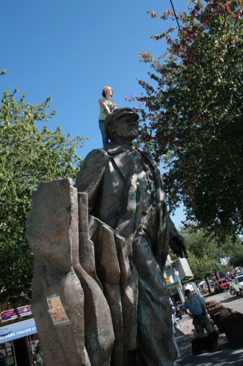 Katryn scales Lenin in Fremont district