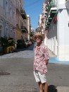 Cols a tourist in San Juan