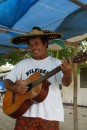 Mexican Benjamin and the four-string guitar