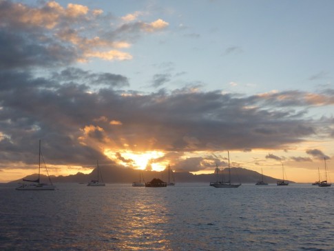 Sunset behing the island of Moorea.