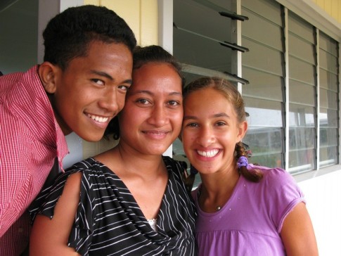 Cammi posing w/her friends who acted as her guides for high school - Niuatoputapu, Tonga