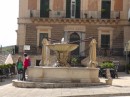Ragusa: Fountain in Ibla.