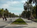 Large promenade past the Arc de Triomf –lots of activity in the evening.