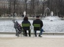 Parisians relaxin in Jardin des Tuileries