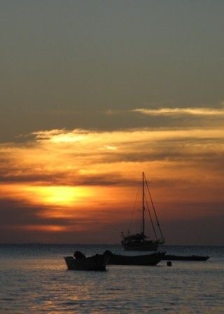 Sunset Likuri Bay (Robinson Crusoe Island)