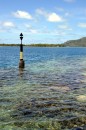Typical lagoon marker on a coral bonnie
Un signal  typique pour indiquer les tetes de coraux.