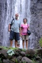 Tahiti waterfall 2. Great lens now at 200 mm.

Vue d