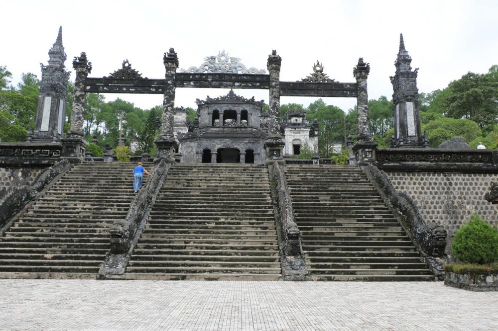 Tomb of the "Puppet Emperor" of the French.  Real name Khai Dinh,  he spent most of his people