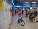 Test ride of our new folding bikes in the Carrefour supermarket