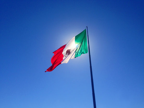 The LARGEST Mexican flag we