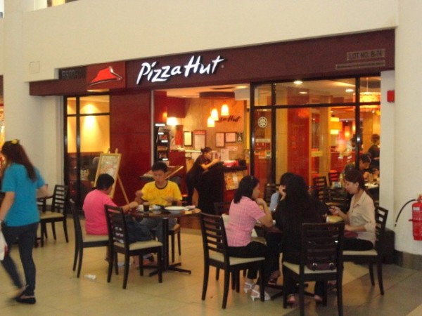 Lunch at Pizza Hut in Kota Kinabalu
