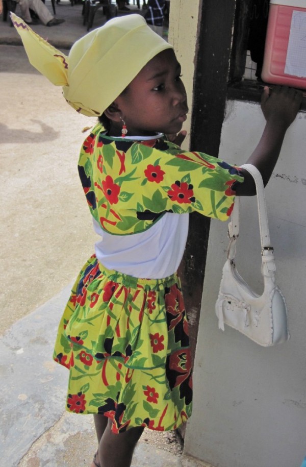 This darling little girl was sporting a special outfit her mother made for KETI KOTI.  Check out that purse!