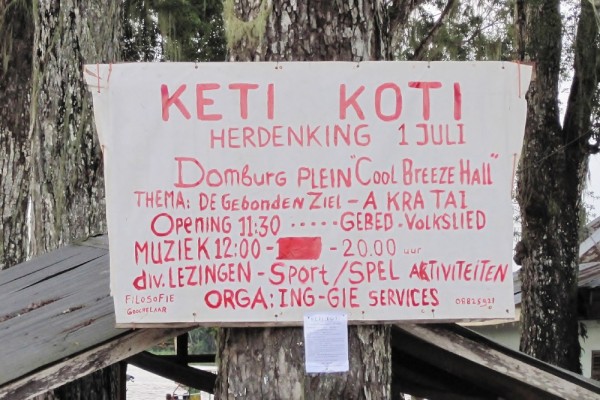 Each year on 1 July Suriname celebrates their National Day of Unity and Freedom called KETI KOTI - the breaking of the chains.  We were fortunate to be in Domburg for this colorful holiday of celebration.