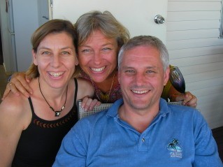 Linda with siblings Yolanda and Paul