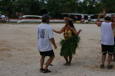 Glen did a great job moving his legs just like the native guys!  (If you go back to the Marquesas school pictures, you
