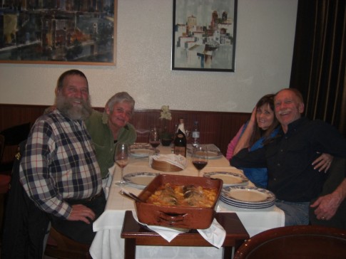 Wonderful dinner in Lexios, Portugal
L-R  Ralph, Arlene, Laurilea, Casey