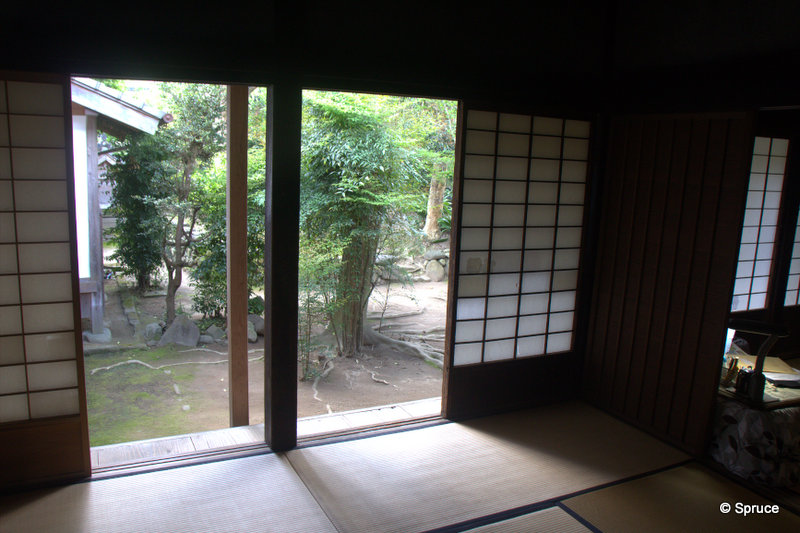 Inside a Samuri house.