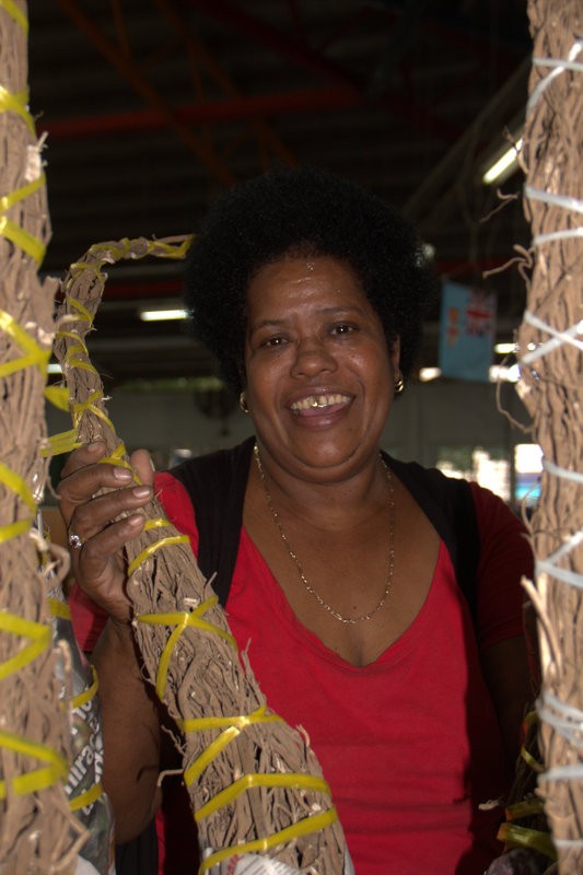 Kava lady . the bundles of Kava already packaged ready to give as gifts.