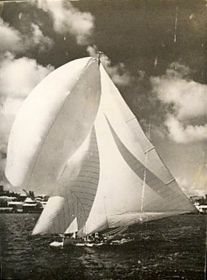 An old photograph of a Bermudian 14 - modern versions of these over-canvased beasts are still sailed in Bermuda today.