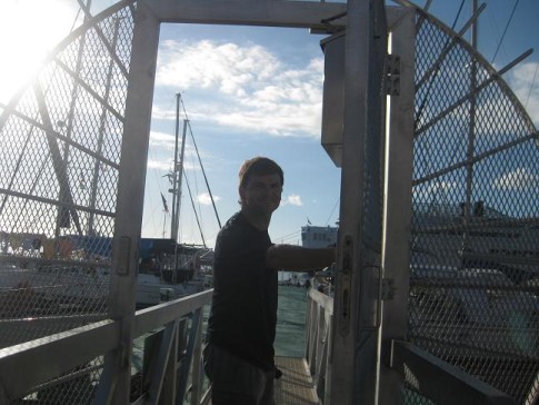 Allan opens the gate to the Quai.