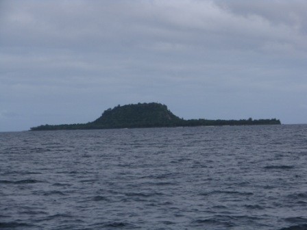 Passing Hat Island on the way north