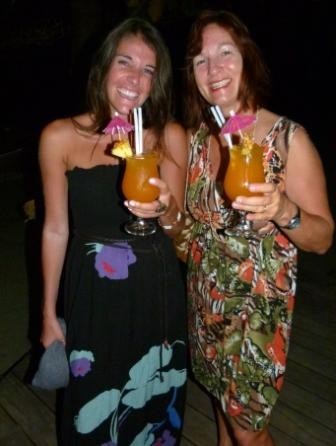 Linds & Beth get all dressed up for cocktail time at Manta Ray  Resort.