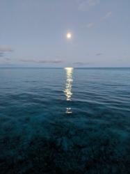 Full moon,  sunrise, Cistern Cay