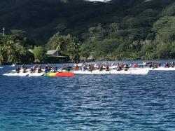 rolling start- outrigger style: Huahine