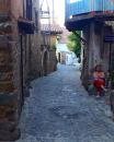 Ancient passageway: An ancient passageway through the old village of Kakopetria