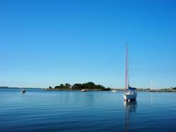 Île Gooseberry, RI: Calme et mer plate toute la journée. Moteur...
