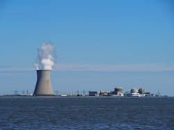 La centrale nucléaire de Salem, NJ: Vue de notre ancrage dans la baie du Delaware, 30 Mai 2020