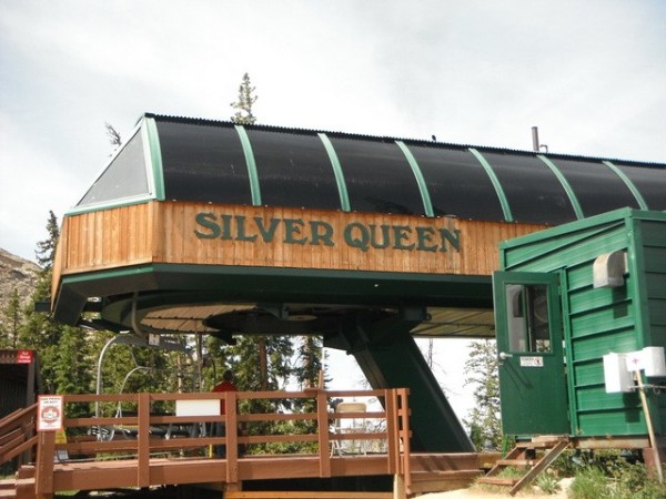 Silver Queen ski lift to the top