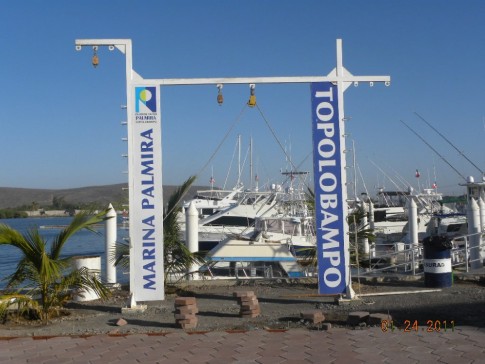 Topolobampo - marina entrance