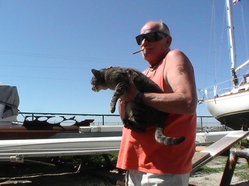Moving Boat Kitty from boat...She is not a happy kitty