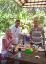 Lunch of fresh prawns and oysters with Hanne and Rob