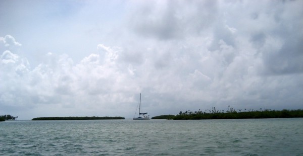Vida Dulce occuping the 1-boat anchorage beside Iskardup, Lemmon Cays
