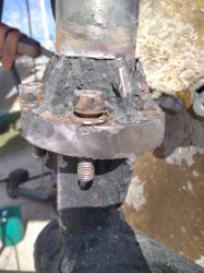 Flange to remove: The two flanges that connected the two ends of the rudder stock have to be removed.  The flanges atrudder stock is not correctly aligned which cause the problems. 
