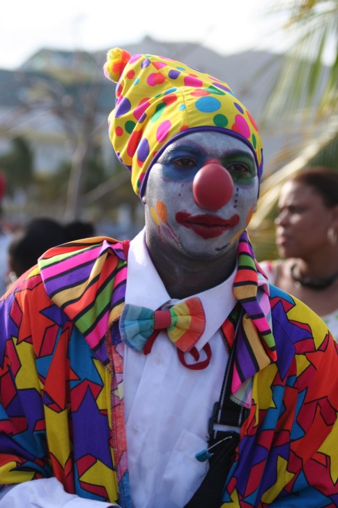 This clown made ballon animals for the kids so quickly it was amazing