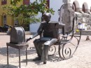 Lots and lots of statues like this all over Cartagena