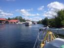Buckhorn Lake Lock: Crazy Saturday traffic with rental house boats on the loose