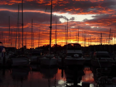 Sunset at Point Roberts Marina prior to departure.