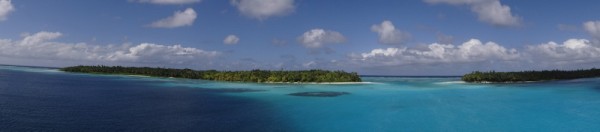 Heading for the medium blue water in front of the pass between Takamaka and Fouquet Islands on the east side of the atoll.