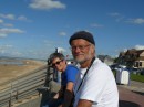 Gabi und Jürgen am Strand von Ouistreham.