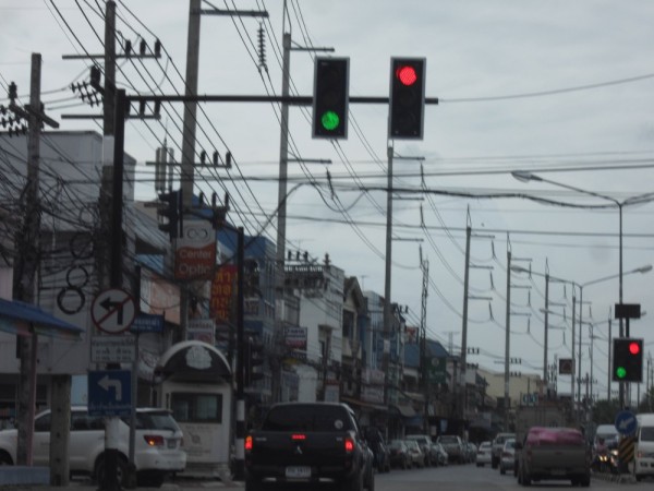 Driving in Phuket is always entertaining. The Thai are very democratic and believe in their personal liberties. Even traffic lights afford a certain level of choice. If you are in a hurry, you pick the one on the left. Lights are mostly there as a suggestion. Red means "we suggest you stop, but only if it