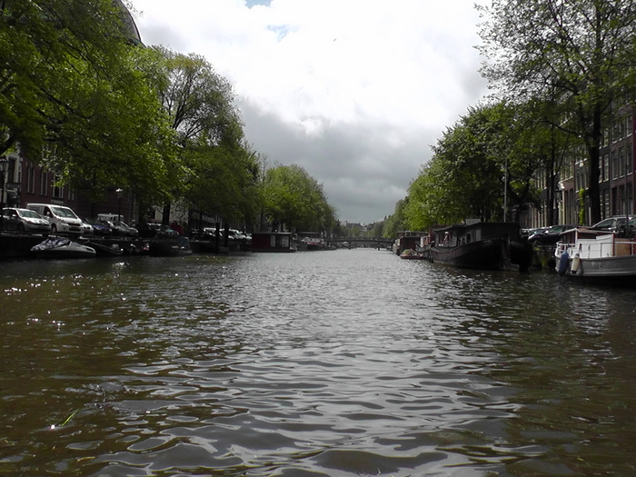Now on the Herengracht Canal, heading for the harbor.